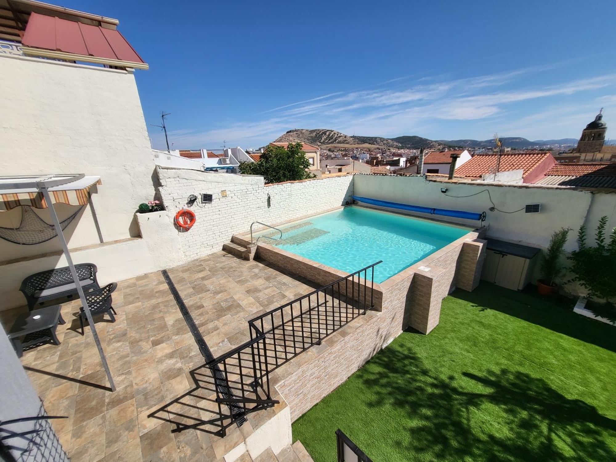 Casa Oasis Puertollano, Una Casa Rural En Puertollano, Agradable, Con Piscina En Zona Tranquila Екстериор снимка