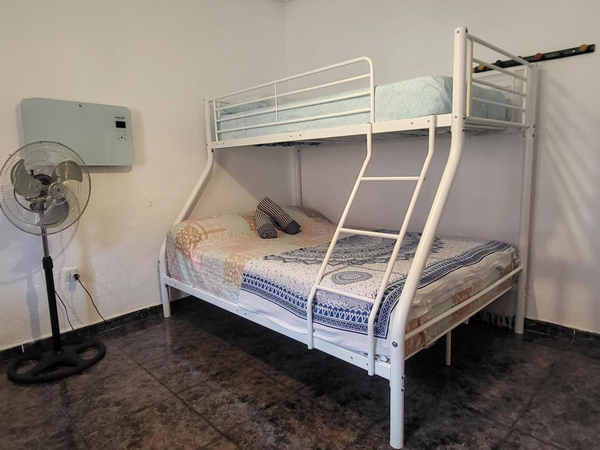 Casa Oasis Puertollano, Una Casa Rural En Puertollano, Agradable, Con Piscina En Zona Tranquila Екстериор снимка