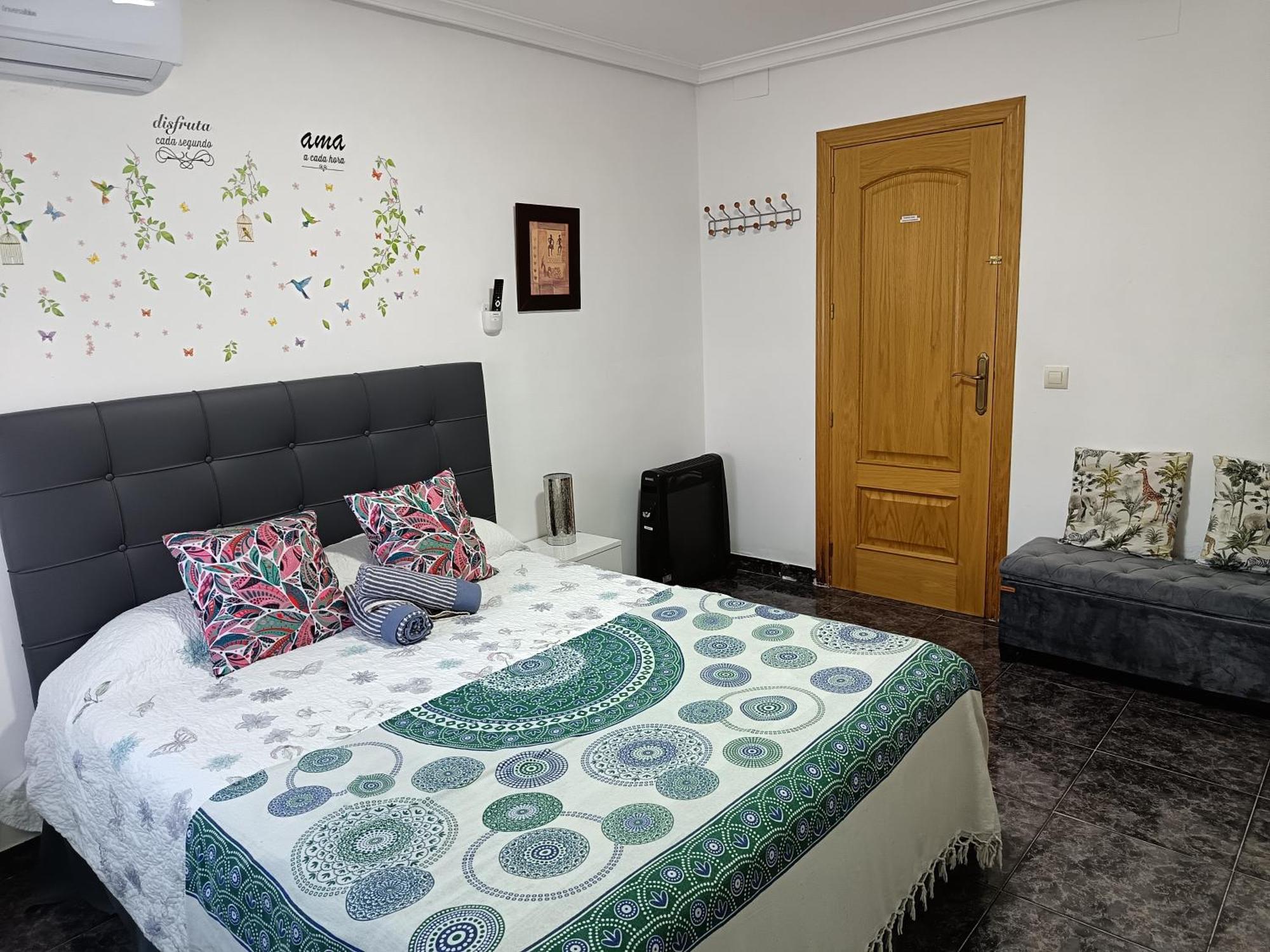 Casa Oasis Puertollano, Una Casa Rural En Puertollano, Agradable, Con Piscina En Zona Tranquila Екстериор снимка