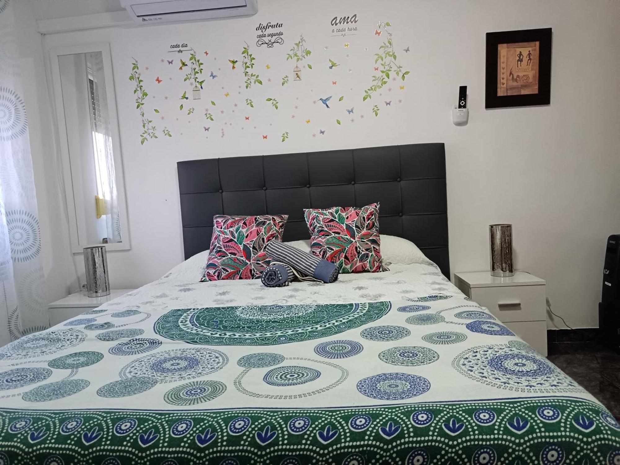 Casa Oasis Puertollano, Una Casa Rural En Puertollano, Agradable, Con Piscina En Zona Tranquila Екстериор снимка